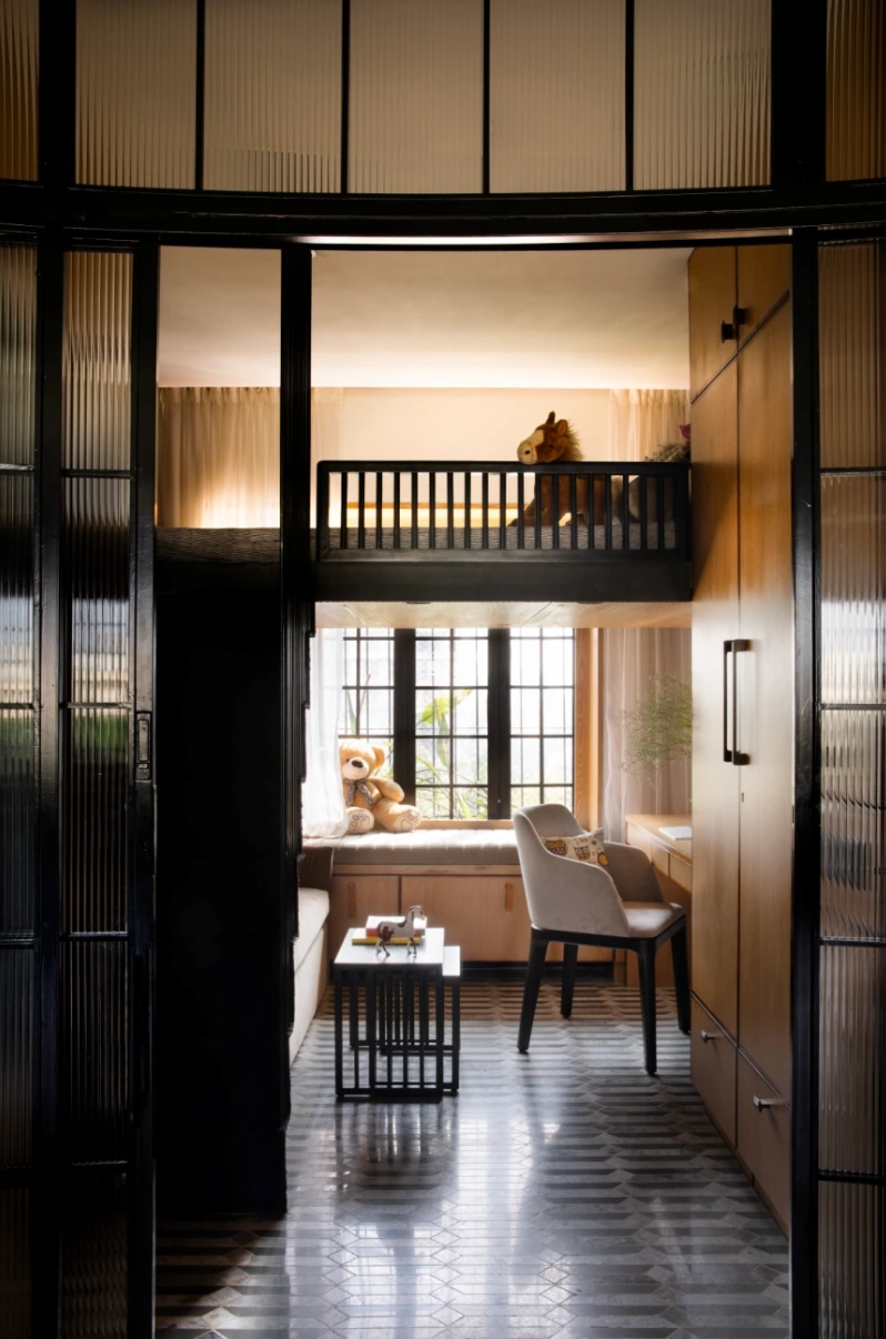 Bandra Home 01